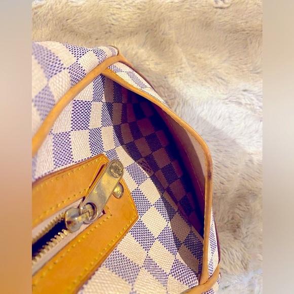 ✨ Authentic Louis Vuitton Damier Azur Berkeley Boston Handbag GUC. ✨ - Picture 7 of 9